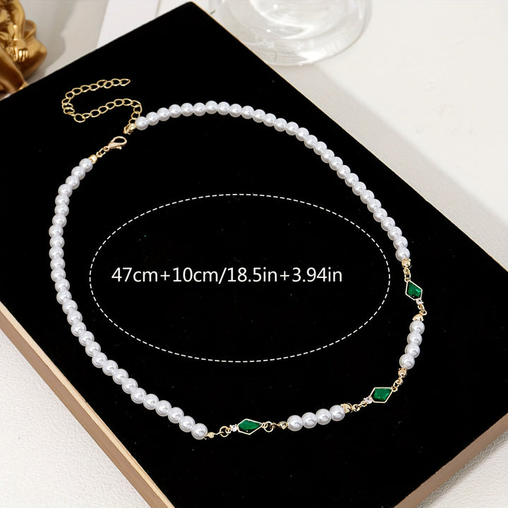 Uaxalt  | Collar de Cuentas Verdes para Hombre con Estilo Urbano Moderno