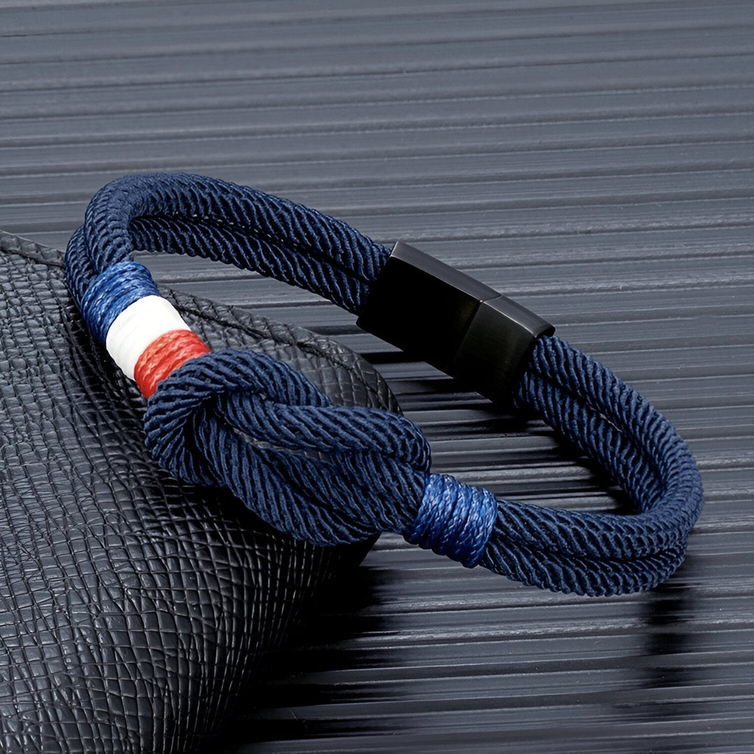 Porter | Pulsera de Cordón con Nudo y Detalle de Bandera Francesa Ajustable