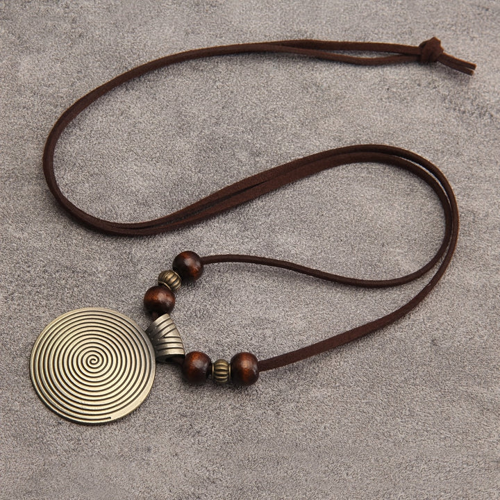 Vance | Collar Largo de Estilo Vintage con Cuentas y Colgante Redondo