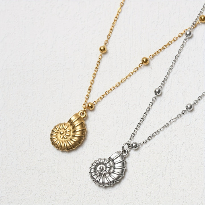 Marlena | Collar de Cuentas con Concha y Colgante Marino de Estilo Veraniego