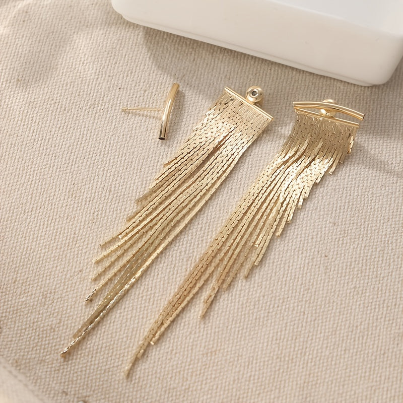 Diana | Aretes Dorados Colgantes con Borlas y Diseño de Hojas en Cascada