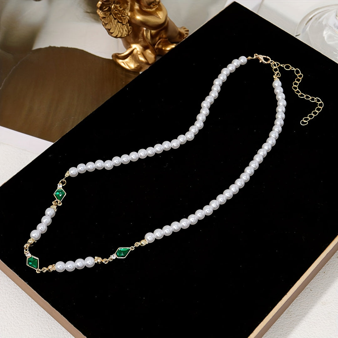 Uaxalt  | Collar de Cuentas Verdes para Hombre con Estilo Urbano Moderno