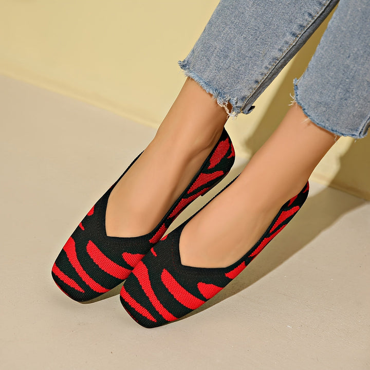 Ivara | Flats Elegantes con Estampado Zebra y Punta Cuadrada