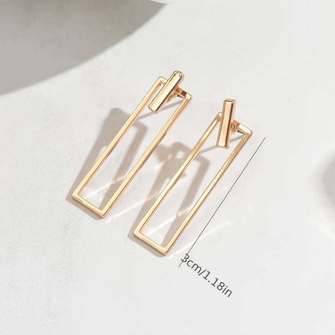 Quinleyra | Aretes Geométricos Largos con Acabado Metálico Elegante