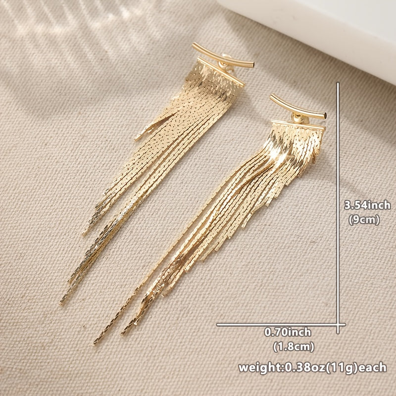 Diana | Aretes Dorados Colgantes con Borlas y Diseño de Hojas en Cascada