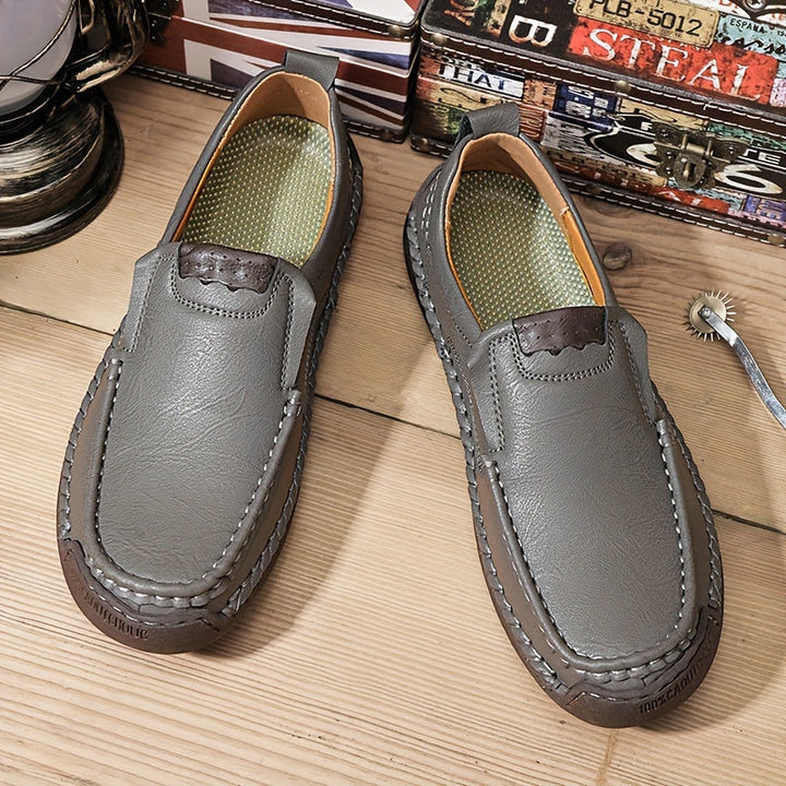 Zorvik | Mocasines Británicos para Hombre con Costuras Artesanales y Suela Antideslizante